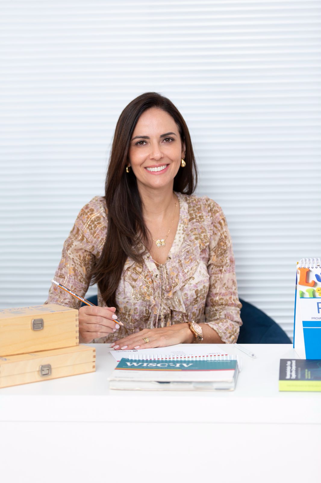 Ana Corrêa em seu consultório